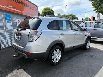 Holden Captiva 2011 photo 5