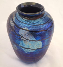 Listing 4 of 18 for <<< EXQUISITE " GARRY NASH '95 " ART GLASS VASE >>>