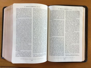 Listing 7 of 17 for NRSV plus Apocrypha plus The Book of Common Prayer