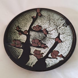 Listing 1 of 19 for +++ EXQUISITE POTTERY CHARGER/FOOTED PLATE +++