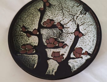 Listing 18 of 19 for +++ EXQUISITE POTTERY CHARGER/FOOTED PLATE +++