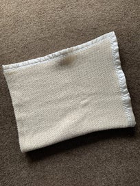 Listing 2 of 5 for Teeny Weeny 100% Wool Bassinet Blanket
