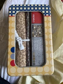 Listing 2 of 3 for Moda Frivol quilt kit