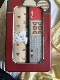 Listing 2 of 3 for Moda Frivol quilt kit