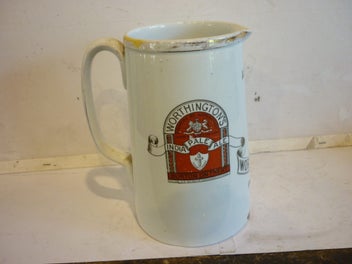 Listing 3 of 7 for WORTHINGTONS INDIA PALE ALE RARE JUG. BY E.P. ,STOKE