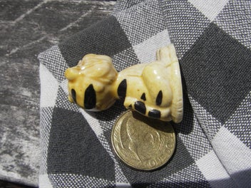 Listing 8 of 10 for Tiger -Wade Whimsey - approx. 3.5 cm tall