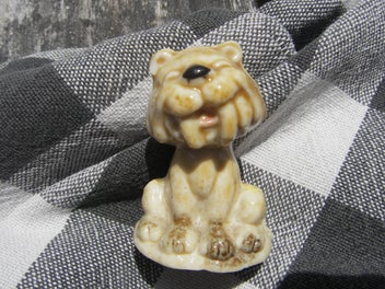 Listing 1 of 10 for Tiger -Wade Whimsey - approx. 3.5 cm tall