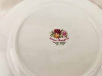 Listing 4 of 7 for ** Vintage Royal Albert King's Ransom Afternoon Tea Plate & Saucer Bone China **
