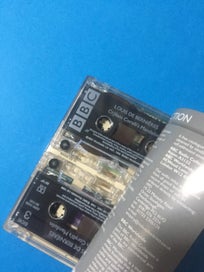 Listing 3 of 3 for Robert Powell: Captain Corelli's Mandolin (AudioBook Cassette)