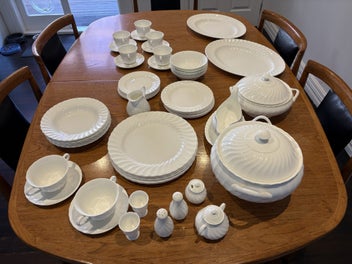 Listing 2 of 3 for Wedgwood Candlelight dinner set