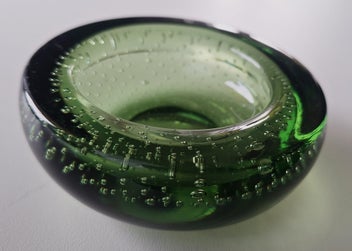 Listing 8 of 13 for <<< MID CENTURY "WHITEFRIARS SEA GREEN " CONTROLLED BUBBLE GLASS BOWL >>>