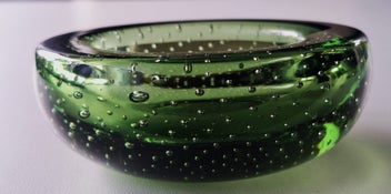Listing 3 of 13 for <<< MID CENTURY "WHITEFRIARS SEA GREEN " CONTROLLED BUBBLE GLASS BOWL >>>