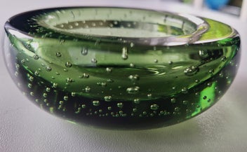 Listing 12 of 13 for <<< MID CENTURY "WHITEFRIARS SEA GREEN " CONTROLLED BUBBLE GLASS BOWL >>>