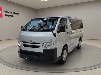 Toyota Regius 2025 photo 4