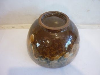 Listing 4 of 5 for CROWN LYNN? VINTAGE CEREAL BOWL.