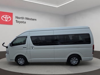 Toyota Hiace 2025 photo 5