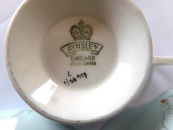 Listing 11 of 14 for 23 piece Aynsley England Bone China Tea set