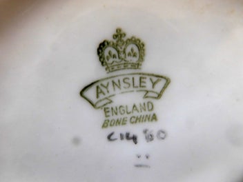 Listing 14 of 14 for 23 piece Aynsley England Bone China Tea set