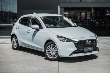 Mazda 2 2026 photo 2