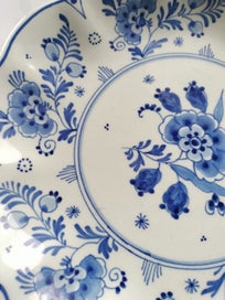 Listing 3 of 6 for 1978 Royal and hand painted Delft plate