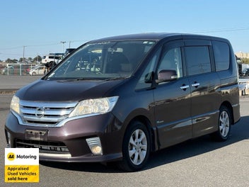 Nissan Serena 2013 photo 3