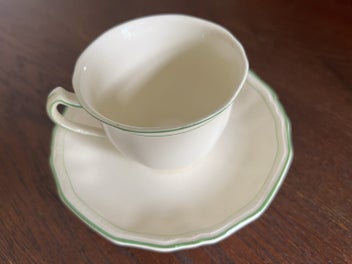 Listing 2 of 11 for Alfred Meakin Marigold cup & saucer
