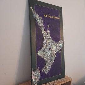 Listing 4 of 6 for Te ika a maui