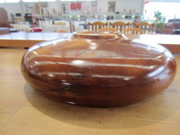 Listing 11 of 11 for Stunning New Zealand Kauri & Paua Bowl by Linda Meyers