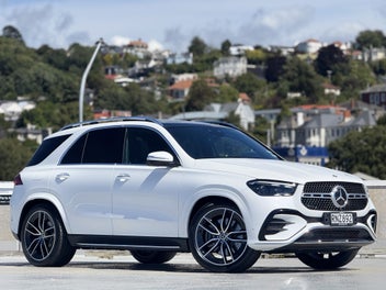 Mercedes-Benz Gle 450 D 2026 photo 2