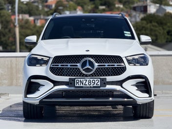 Mercedes-Benz Gle 450 D 2026 photo 3