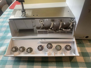 Listing 3 of 20 for Bernina sewing Machine Virtuosa 150 Quilter edition