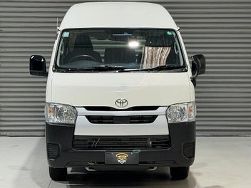 Toyota Hiace 2024 photo 3