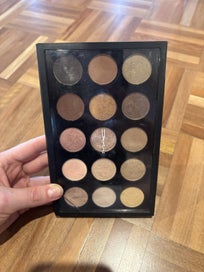 Listing 1 of 3 for MAC Warm Neutral 15x Eye Shadow Pallet