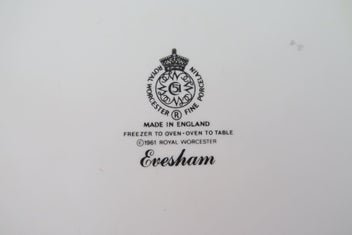 Listing 2 of 2 for ***ROYAL WORCESTER EVESHAM FLAN DISH***