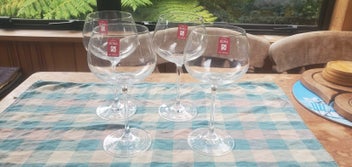 Listing 1 of 2 for Large RONA crystal red wine glasses