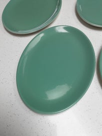 Listing 2 of 6 for Crown Lynn Set Of 4 Oval Plates