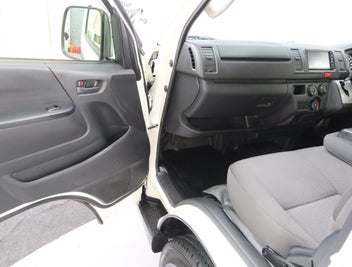 Toyota Hiace 2021 photo 5