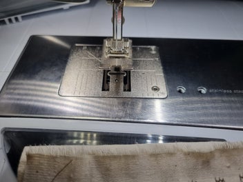 Listing 3 of 6 for BERNINA 880 Sewing Machine