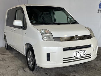 Honda Mobilio 2005 photo 2