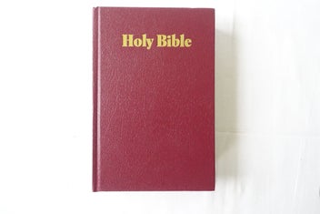 Listing 1 of 9 for NKJV Holy Bible with Study Helps by Mark Finley (BK56)
