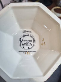 Listing 4 of 9 for ROYAL WINTON Vase, Limited Edition