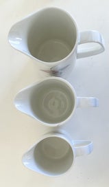 Listing 3 of 15 for 1960’s Studio J & G Meakin England ‘Set of 3 Jugs