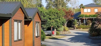 Listing 17 of 19 for Timeshare Ownership / One Week for Sale / Kaimanawa Lodge – Two-Bedroom Unit