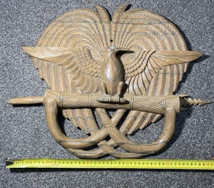 Listing 4 of 4 for Papua New Guinea wood Carving