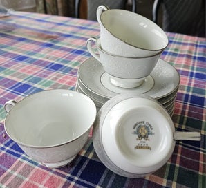 Listing 1 of 1 for Noritake Damask 5698