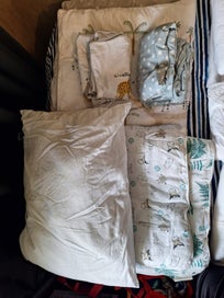 Listing 4 of 6 for Cot and blankets