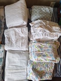 Listing 5 of 6 for Cot and blankets