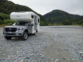 FORD RANGER NEBULA 4X4 MOTORHOME