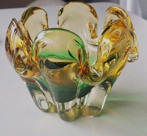 Listing 4 of 19 for <<< LUSH VINTAGE ART GLASS BOWL >>>