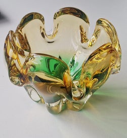 Listing 6 of 19 for <<< LUSH VINTAGE ART GLASS BOWL >>>